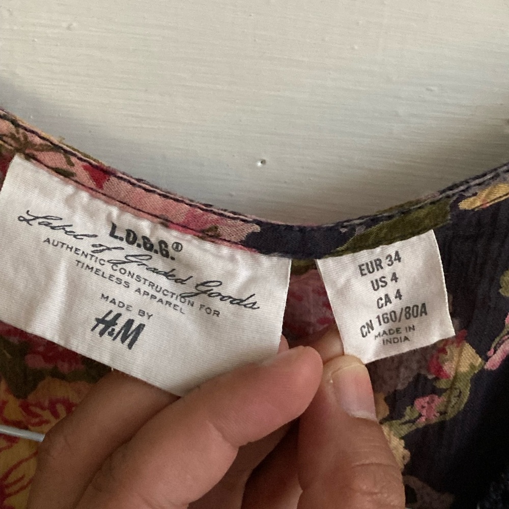 H&M Empress Dress // Floral Lace-Up Dress - Picture 8 of 10